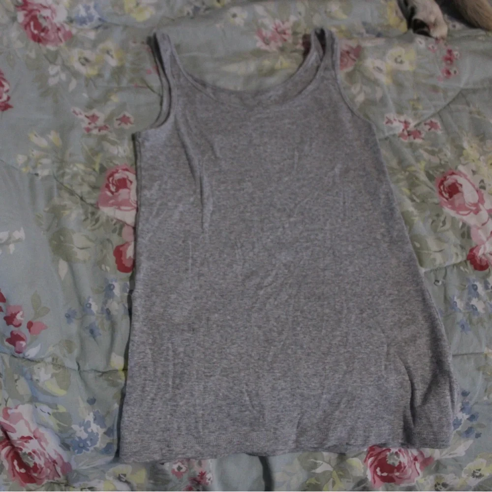 Tank top - Picture 2 of 2